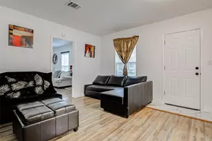 706 Beaumont St, Anahuac, TX 77523 - Photo 27