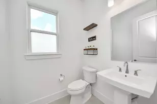 10235 Forest Lake Dr, Missouri City, TX 77459 - Photo 9