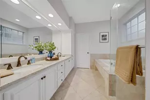 79 N Cochrans Green Cir, The Woodlands, TX 77381 - Photo 19