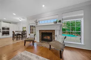 79 N Cochrans Green Cir, The Woodlands, TX 77381 - Photo 15