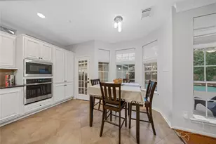 79 N Cochrans Green Cir, The Woodlands, TX 77381 - Photo 13