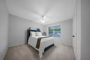 79 N Cochrans Green Cir, The Woodlands, TX 77381 - Photo 35