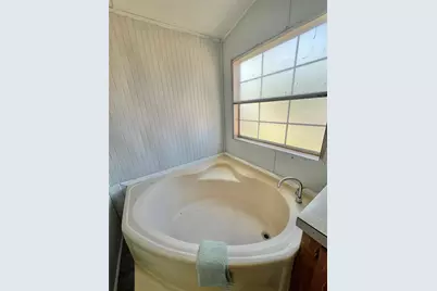 2525 Oyster Creek Bend, Oyster Creek, TX 77541 - Photo 7