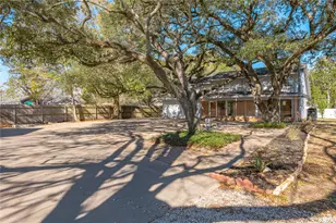 1423 N Wharton St, El Campo, TX 77437 - Photo 47