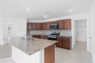 826 Imperial Loop, Alvin, TX 77511 - Photo 9