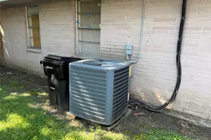 3827 Amos St, Houston, TX 77021 - Photo 9