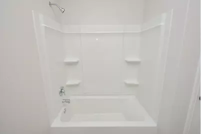 8022 Burnt Orchid Drive, Houston, TX 77016 - Photo 9