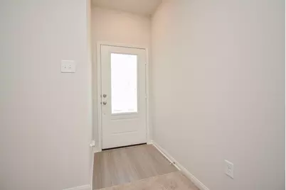 8022 Burnt Orchid Drive, Houston, TX 77016 - Photo 3