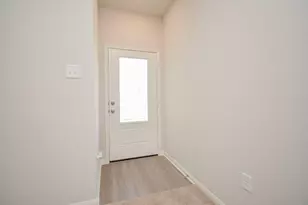 8022 Burnt Orchid Dr, Houston, TX 77016 - Photo 3