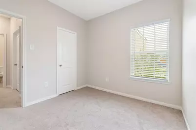 8022 Burnt Orchid Drive, Houston, TX 77016 - Photo 13