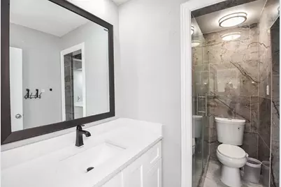 6418 Cambridge Glen Lane, Houston, TX 77035 - Photo 17