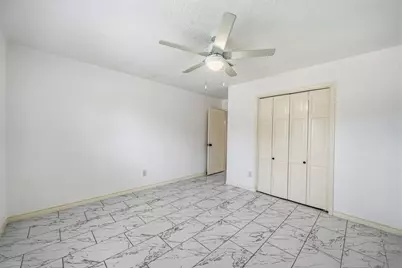 9227 Vickijohn Drive, Houston, TX 77031 - Photo 23