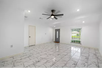 9227 Vickijohn Drive, Houston, TX 77031 - Photo 5