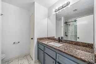 9227 Vickijohn Dr, Houston, TX 77031 - Photo 29