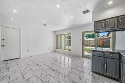 9227 Vickijohn Drive, Houston, TX 77031 - Photo 9