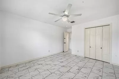 9227 Vickijohn Drive, Houston, TX 77031 - Photo 21