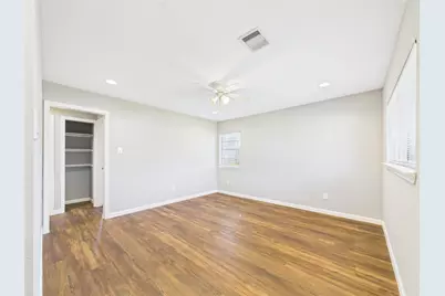 2804 Daisy Street, Dickinson, TX 77539 - Photo 13