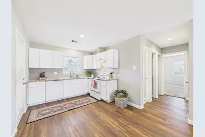 2804 Daisy Street, Dickinson, TX 77539 - Photo 7