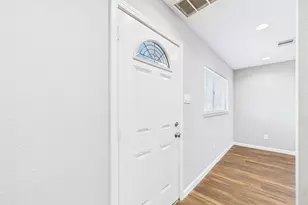 2804 Daisy St, Dickinson, TX 77539 - Photo 11