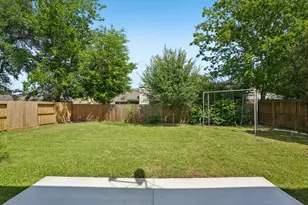 4539 Pioneer Trail St, Sugar Land, TX 77479 - Photo 35