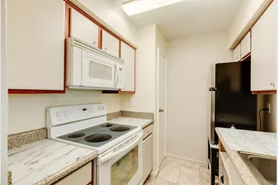 3506 Cove View Boulevard #610, Galveston, TX 77554 - Photo 13