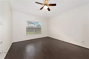 10039 Noisy Waters Dr, Houston, TX 77095 - Photo 13