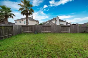 10039 Noisy Waters Dr, Houston, TX 77095 - Photo 21