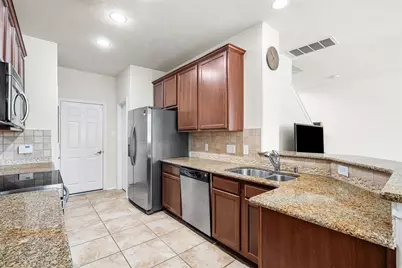 267 Bloomhill Place, Magnolia, TX 77354 - Photo 5