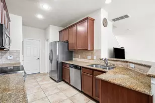 267 Bloomhill Pl, Magnolia, TX 77354 - Photo 5