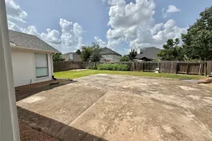 14802 Bellflora Ct, Houston, TX 77083 - Photo 33