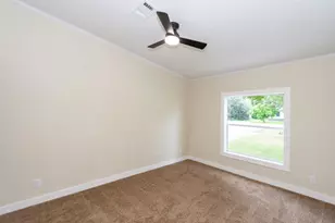 10023 S Country Dr, Alvin, TX 77511 - Photo 31