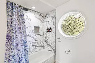 404 S Burnett Dr, Baytown, TX 77520 - Photo 31