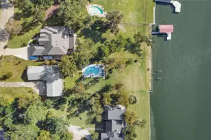 404 S Burnett Dr, Baytown, TX 77520 - Photo 41