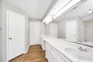 619 Shenandoah Dr, Shenandoah, TX 77381 - Photo 37