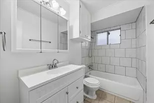 13510 Greenbriar Dr, Sugar Land, TX 77498 - Photo 5