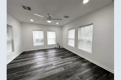 4318 1st Street #C, Bacliff, TX 77518 - Photo 9