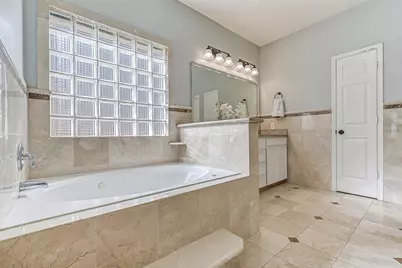 303 Melodywood Drive, Friendswood, TX 77546 - Photo 19