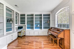 303 Melodywood Dr, Friendswood, TX 77546 - Photo 5