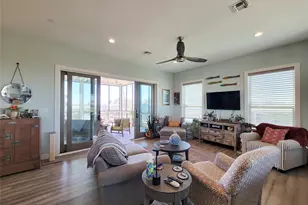 1001 Bamar Ln, Galveston, TX 77554 - Photo 13