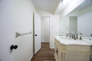 502 Red Bud Ln, Baytown, TX 77520 - Photo 23