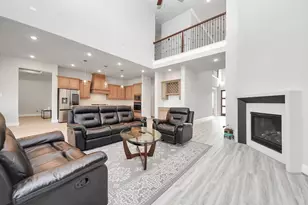 10015 Crescent Wood Dr, Missouri City, TX 77459 - Photo 7