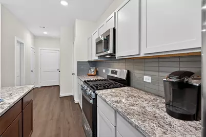 9106 Highland Northern Way, Houston, TX 77088 - Photo 15