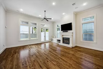 415 Reinerman Street #B, Houston, TX 77007 - Photo 7