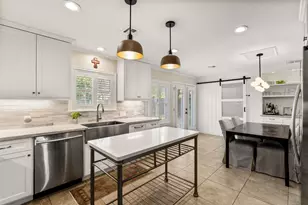 9605 Cedardale Dr, Houston, TX 77055 - Photo 7