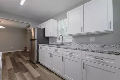 908 Jewett Street, Houston, TX 77009 - Photo 9