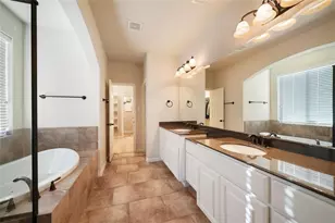 63 Vershire Cir, The Woodlands, TX 77354 - Photo 5