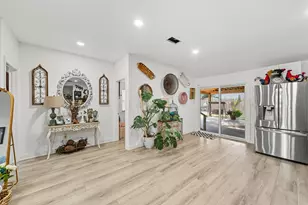 110 S 4th St, Conroe, TX 77301 - Photo 11