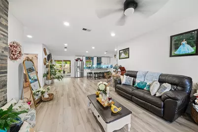 110 S 4th Street, Conroe, TX 77301 - Photo 7