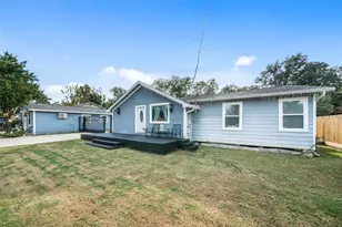 110 S 4th St, Conroe, TX 77301 - Photo 3