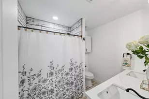 110 S 4th St, Conroe, TX 77301 - Photo 23